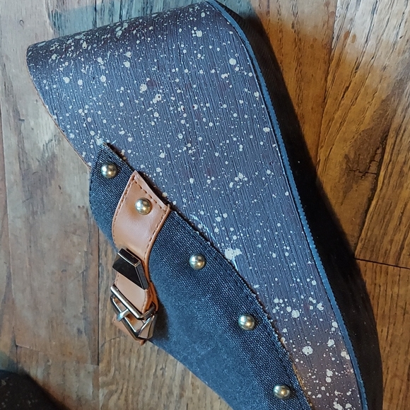 M&M 4 for $12 Shoes - Picture 6 of 9